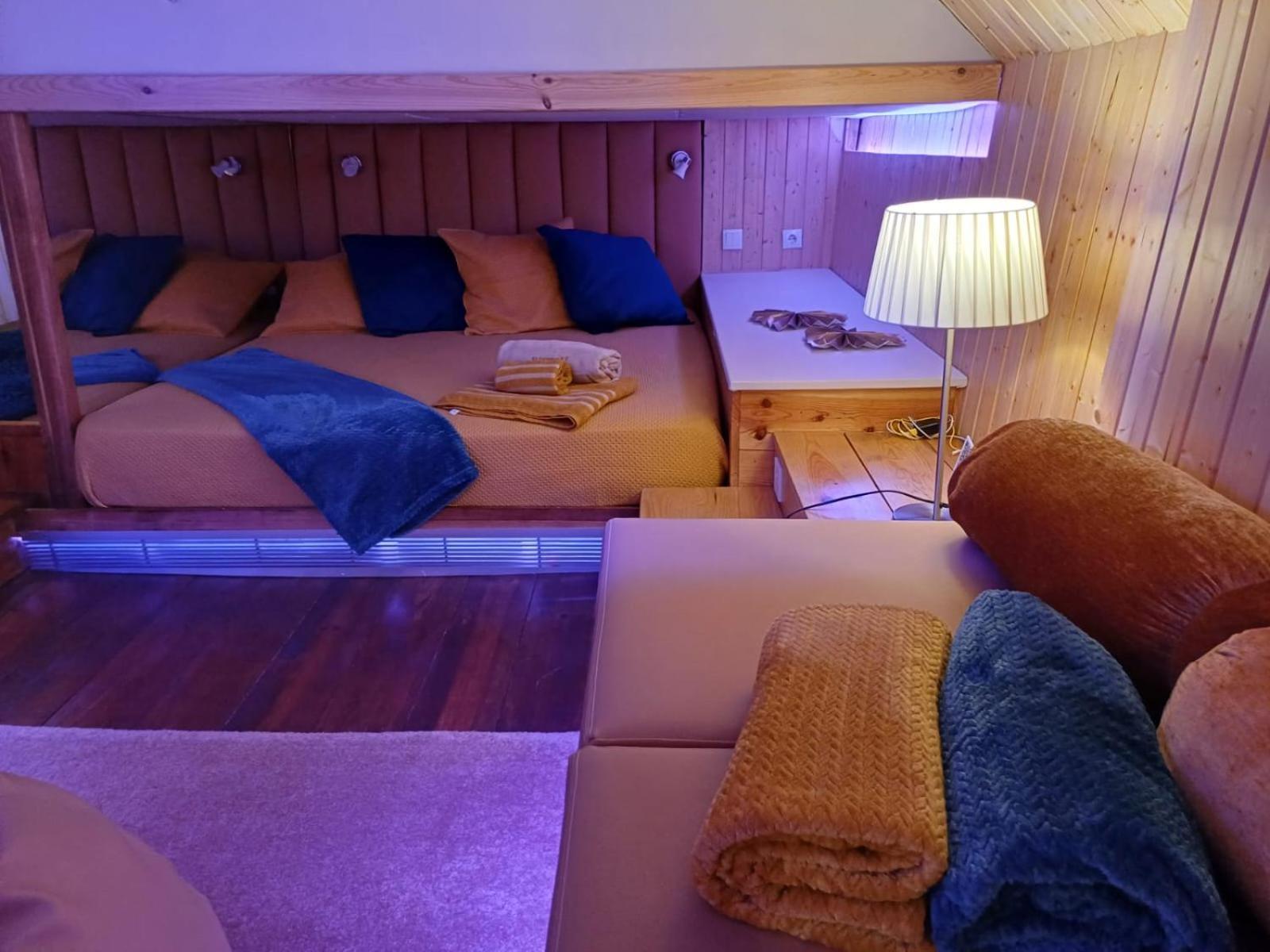 Botel Sleepboat Luxlife Yatch Oporto